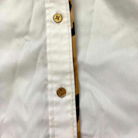 Calvin Klein classic white button down with leopard print trim - Picture 2 of 6